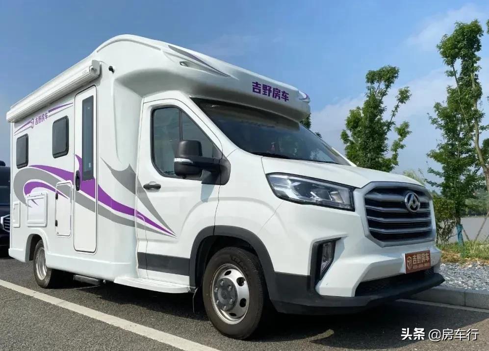 轻卡房车c型房车b型房车,房车推荐80万豪华房车c型