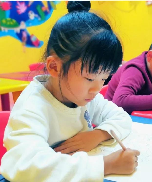 东方童画美术培训学校周村店,东方童画少儿美术淄博印象汇店