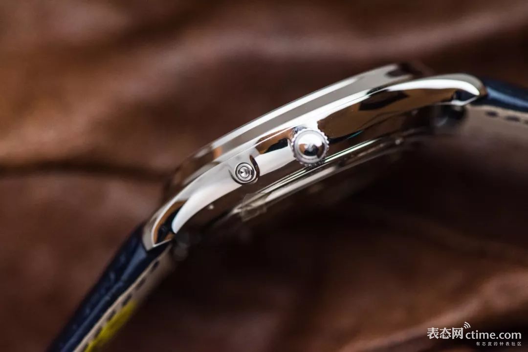 积家大师月相珐琅盘限量版,积家大师系列大丑腕表