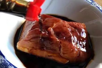 吃不完的猪肉煮熟保存,吃不完的猪肉可以用盐水泡吗