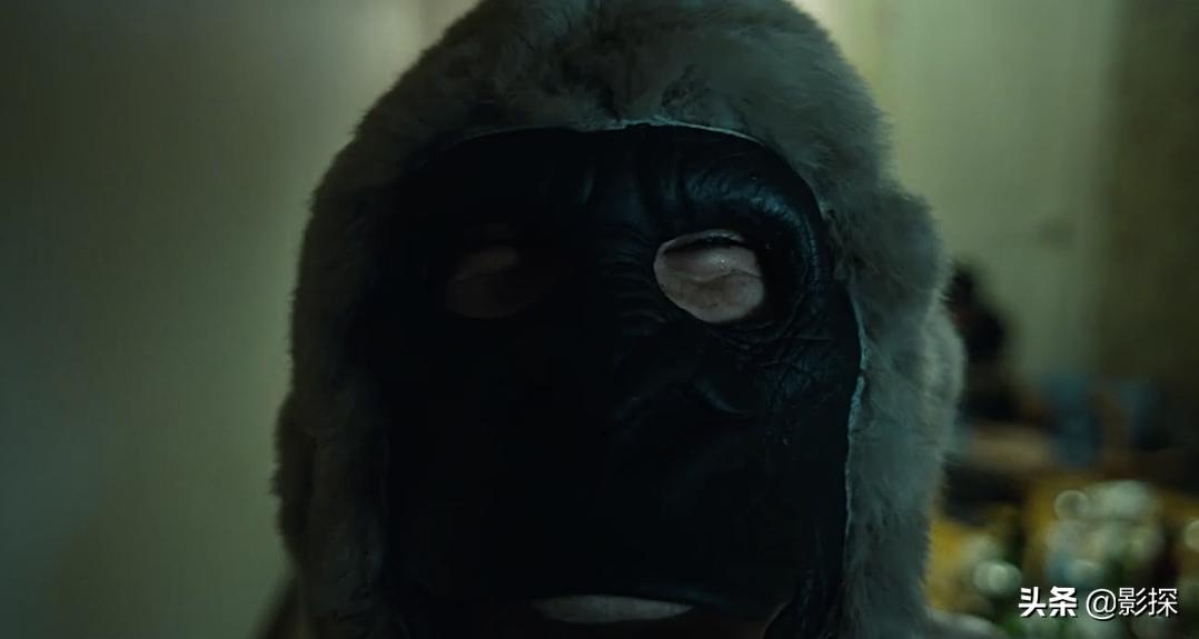 “N号房”掉下热搜,但戴头套的男人还在