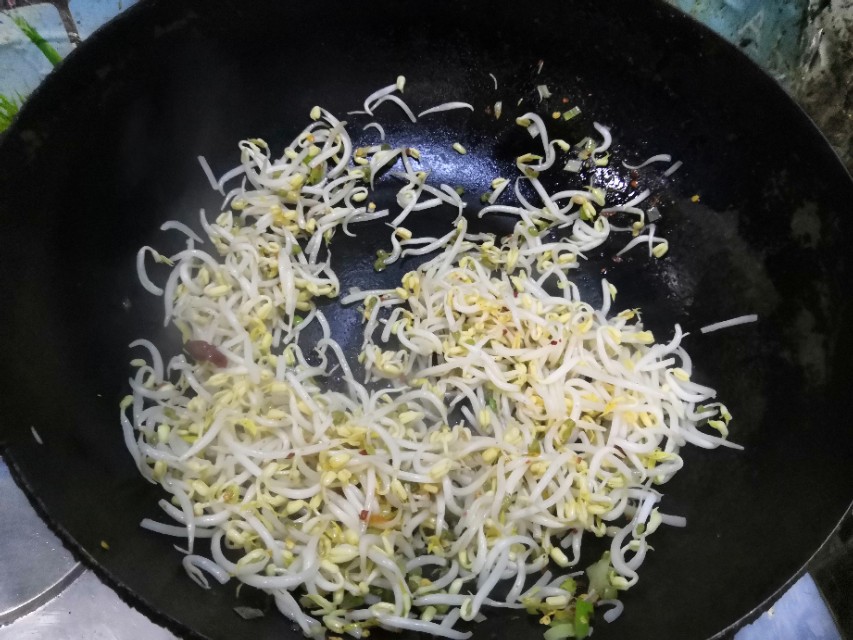 山西口味煎灌肠,山西小吃馍炒菜做法