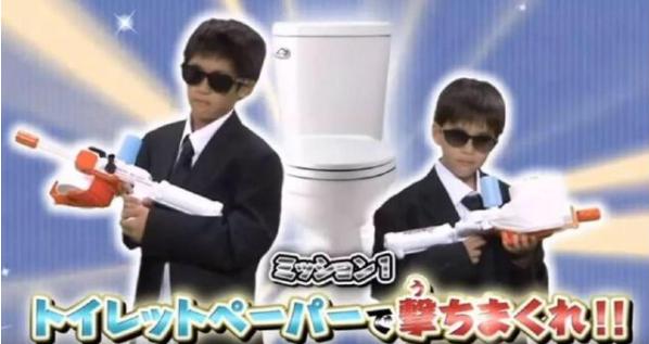 日本民众囤厕纸,日本人用的手枪玩具