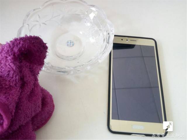 手机屏幕太油腻有指纹怎么办,手机屏幕油腻解决方法