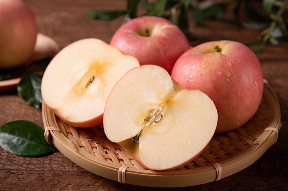 苹果正红景正美!在最甜的时候看最美的运城!