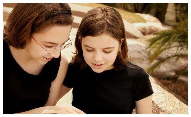 12岁女孩晚上睡觉发出怪声,13岁女孩房间发出噪音