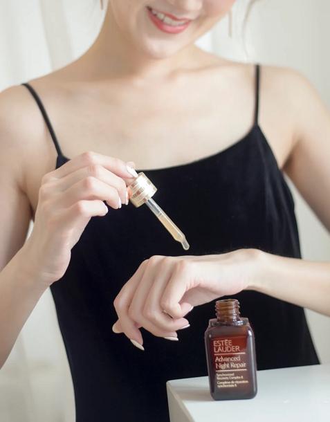 雅诗兰黛小棕瓶如何用得彻底,雅诗兰黛小棕瓶如何正确使用