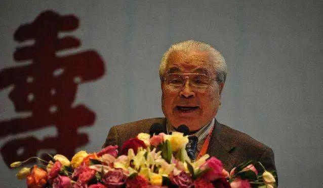 巴马水有多独特,一枝独秀是什么样的魅力