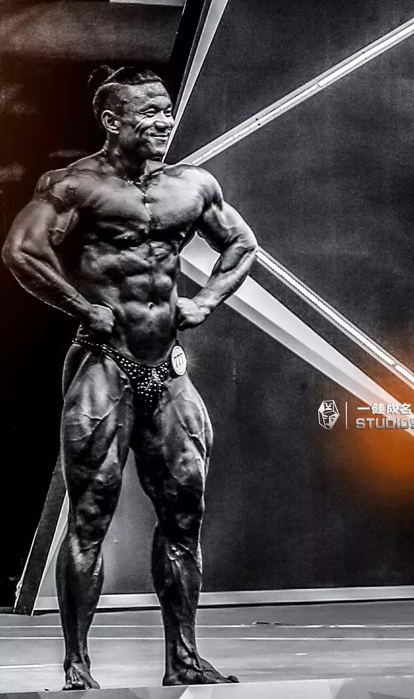 一健成名健身教练现状,一健成名老板多大了