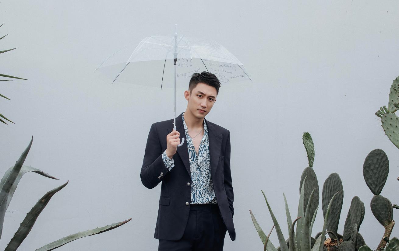 王俊凯穿西装好看,王俊凯时尚西装