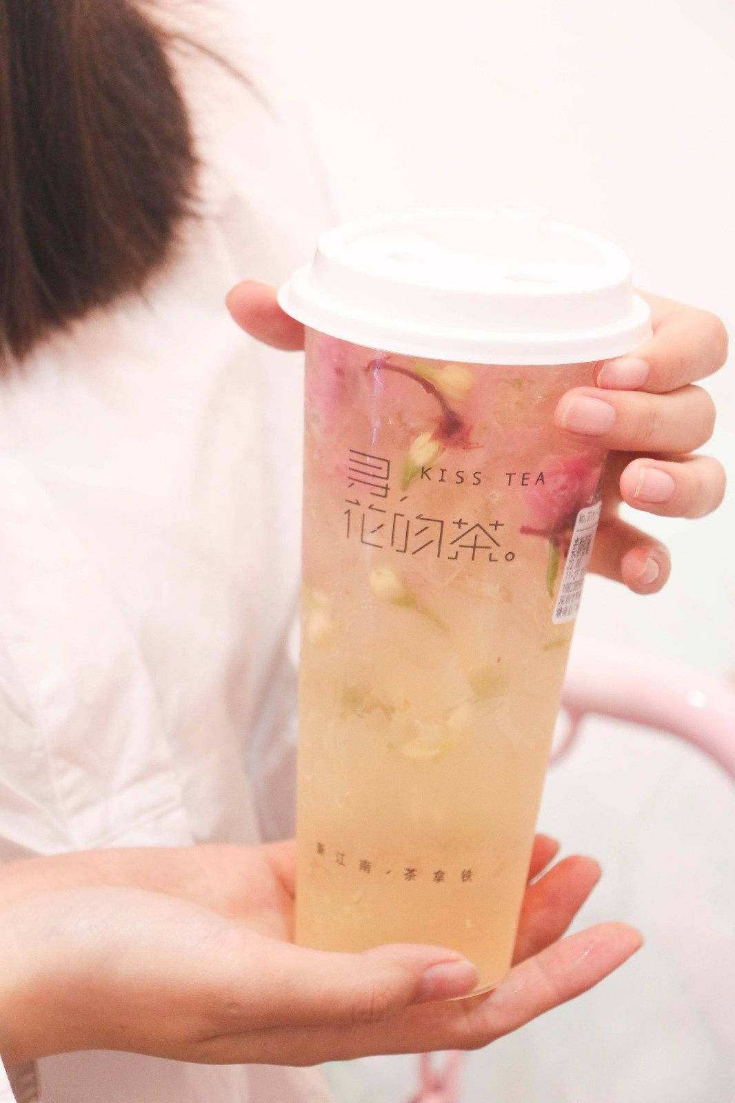 火爆珠三角的网红奶茶店来了，还带着宫崎骏设计的杯子！