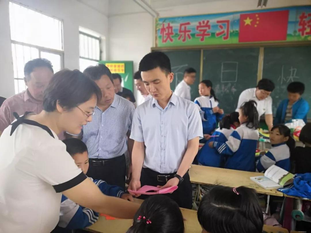 邓州市花洲实验小学少先队,邓州市北京路小学六一儿童节