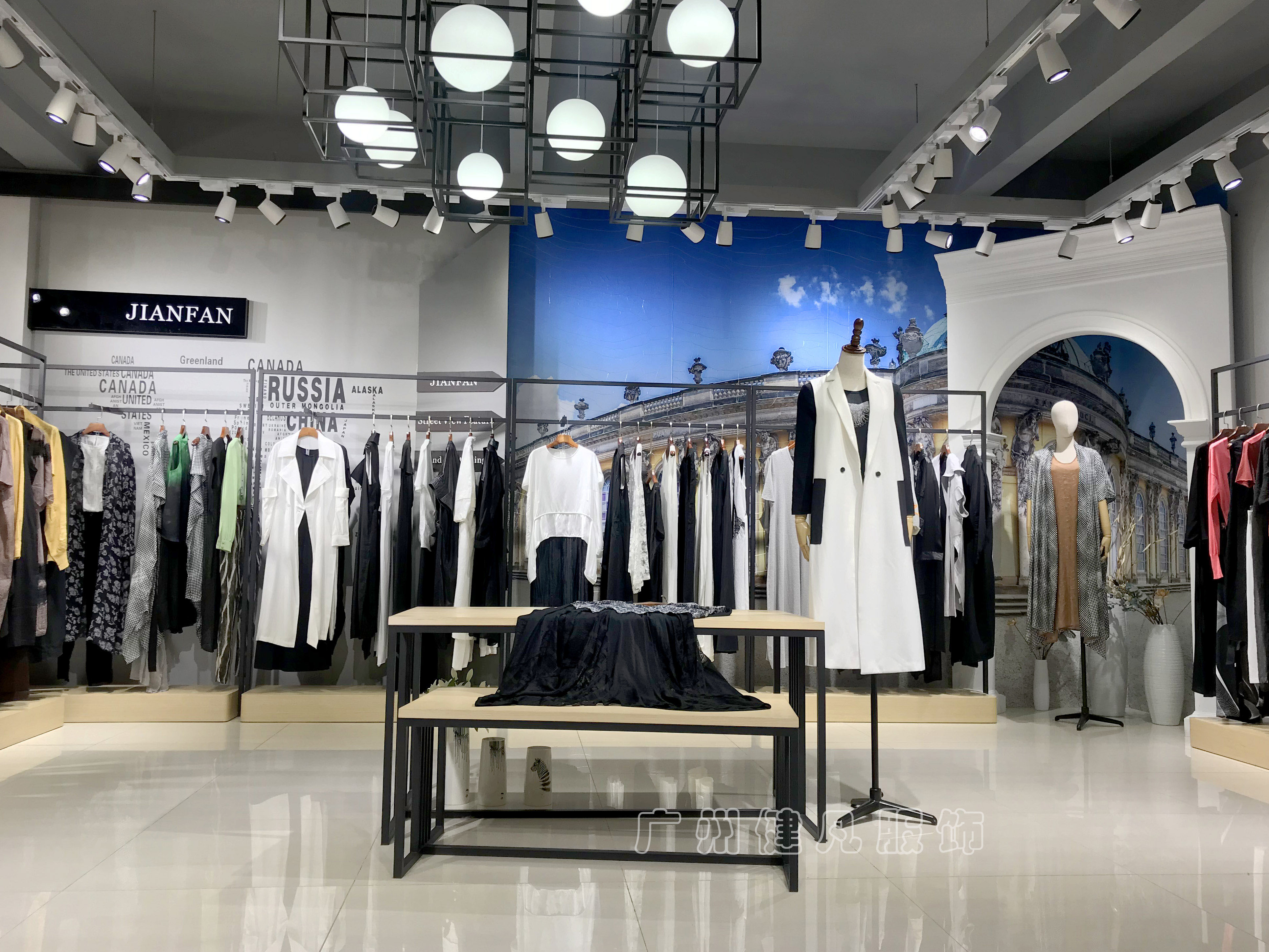 品牌女装折扣女装加盟,女装品牌加盟实体店零库存中高档