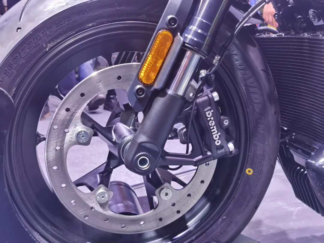 哈雷运动者sportsters长途摩旅,哈雷sportsters摩旅