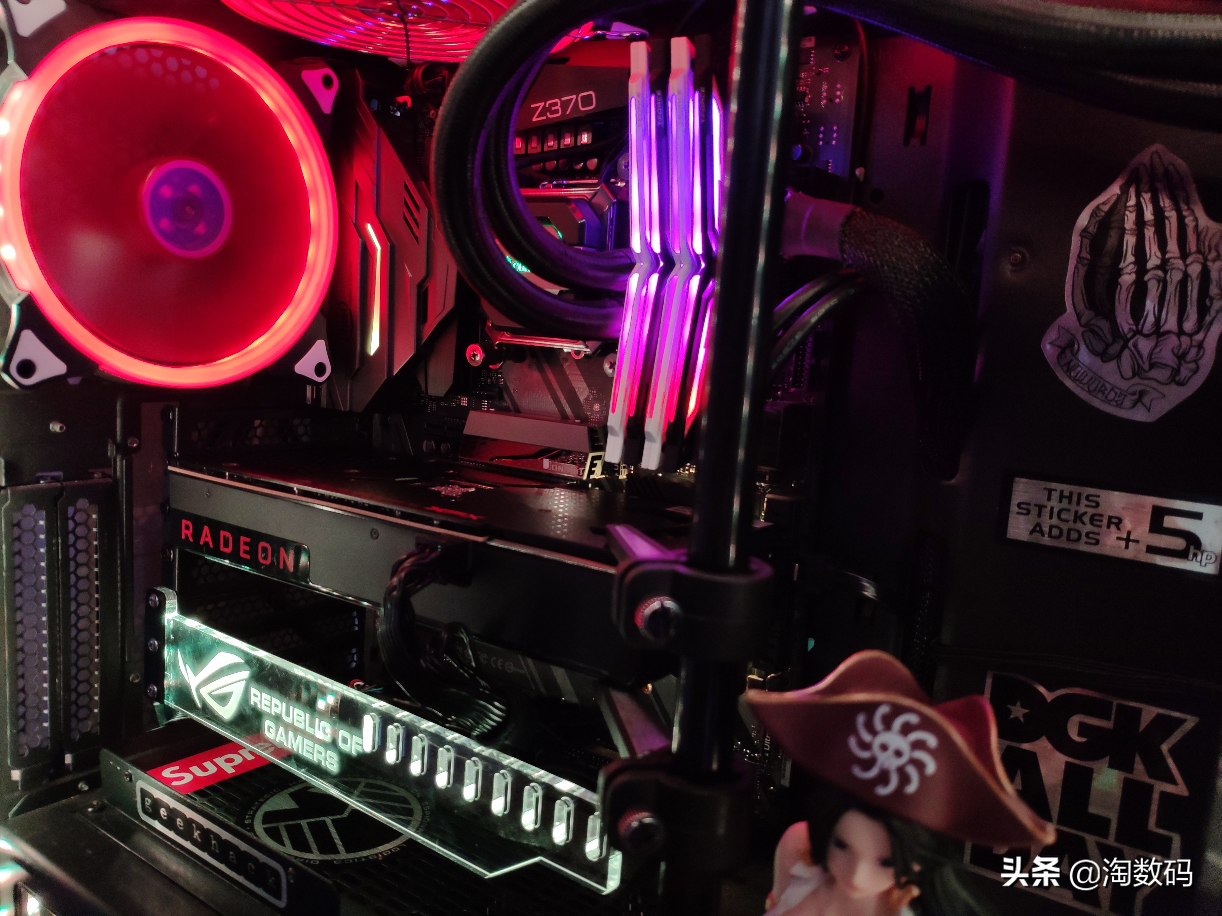 89°C警告：高温燥热一脉相承的AMD涡*公轮**版RX4808GB显示卡