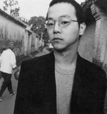 王菲前夫窦唯近照,王菲前夫窦唯现在的照片