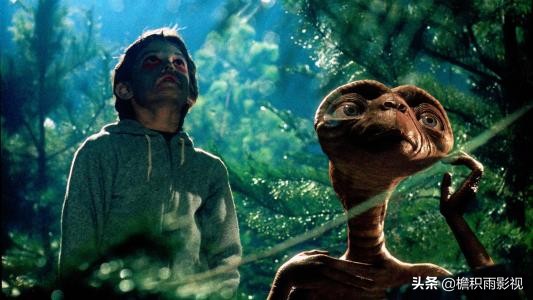 长江7号外星人叫什么,长江七号和疯狂的外星人哪个好