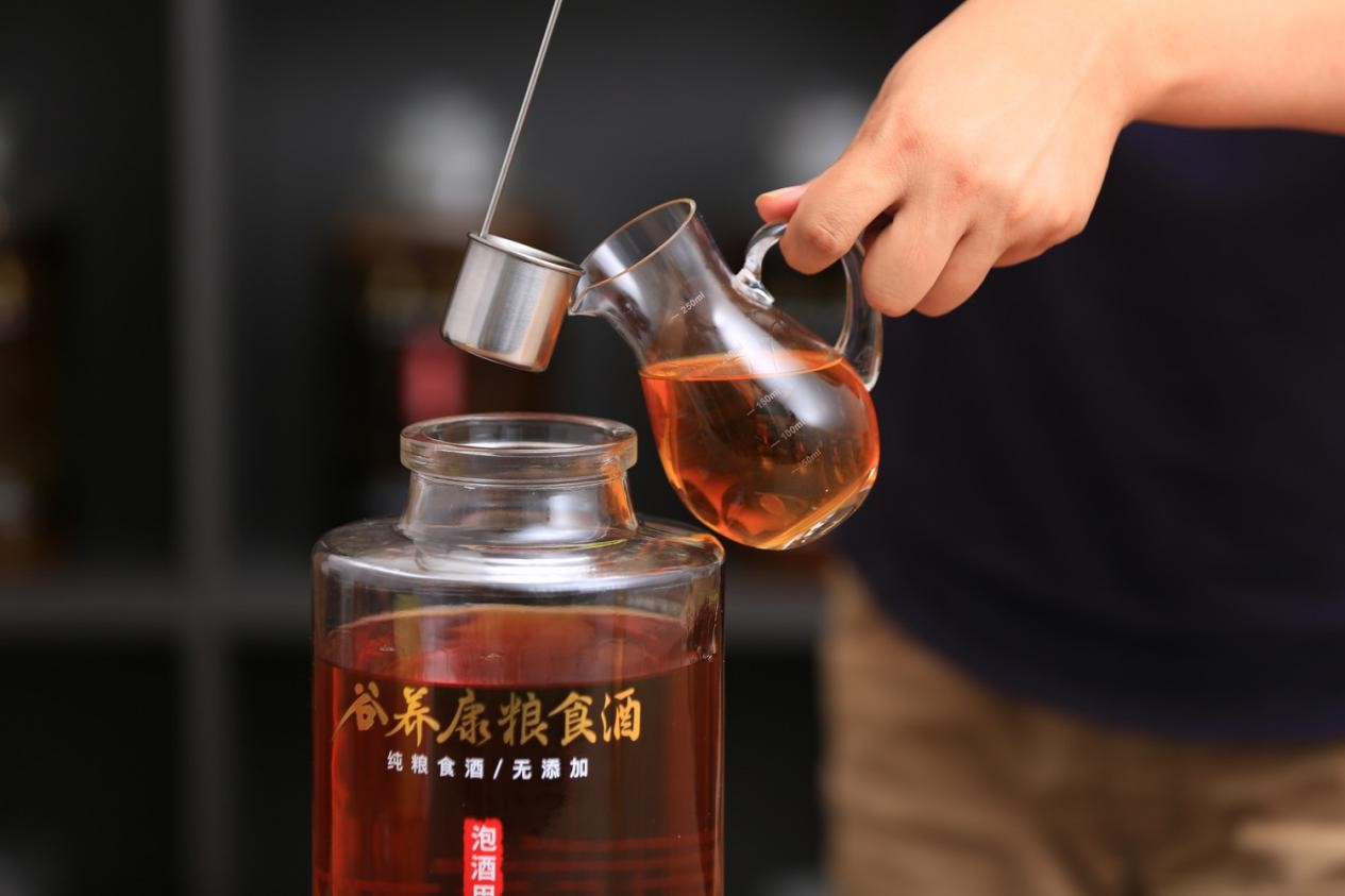 肉苁蓉怎么选,肉苁蓉泡药酒是什么颜色