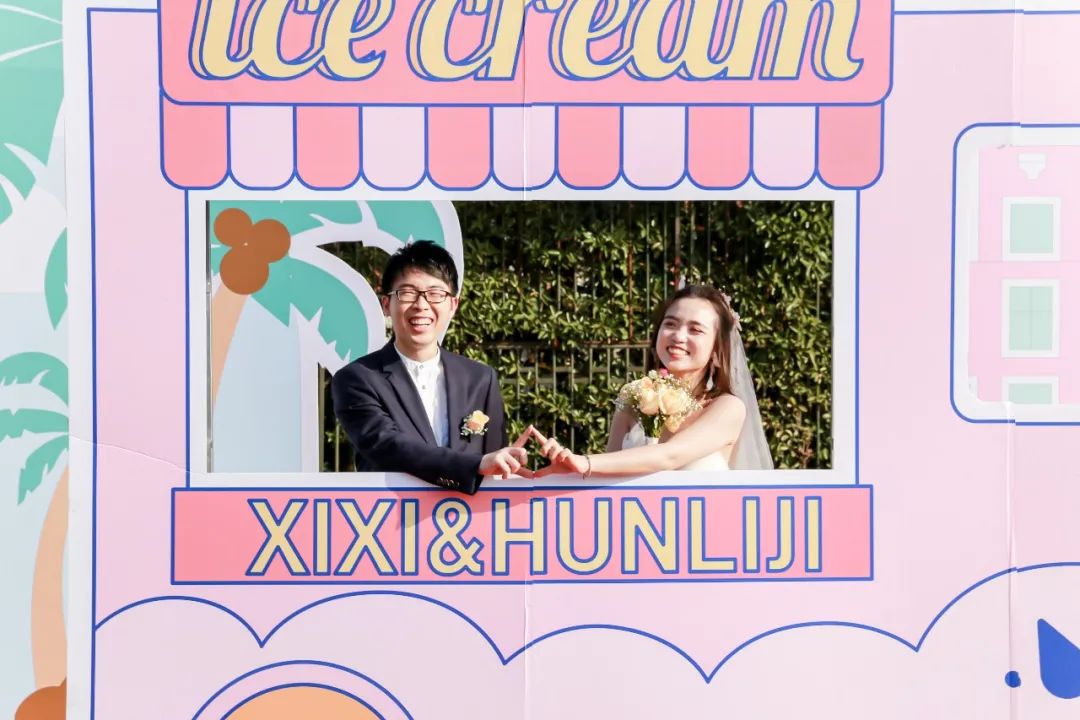 李兰娟致敬院士视频,致敬李兰娟院士的诗朗诵