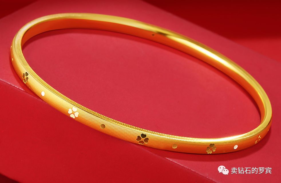 珠宝店连带销售技巧和话术,珠宝销售怎么应对其它品牌的顾客