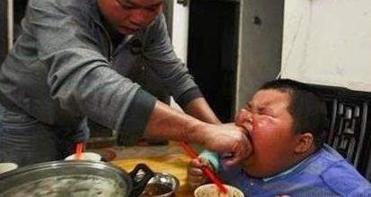 4岁儿子误把502滴进眼中,宝宝喝了502胶水怎么办