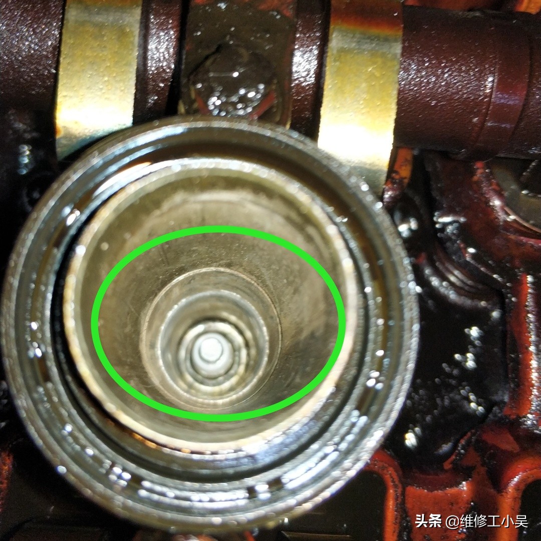 索纳塔十代底盘异响,索纳塔水泥路面底盘异响怎么回事