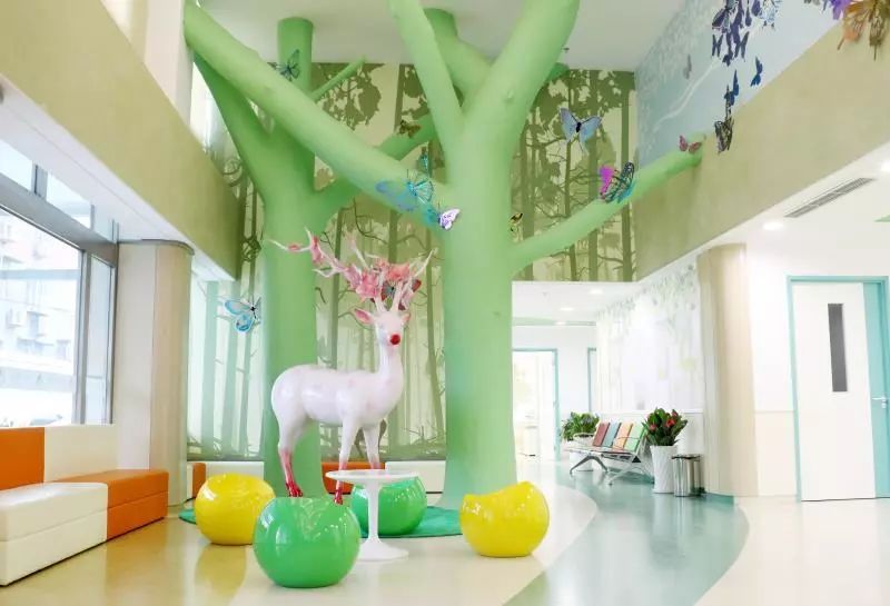 孩子运动过后腘窝出现囊肿,宝宝腹股沟发现有个鼓包