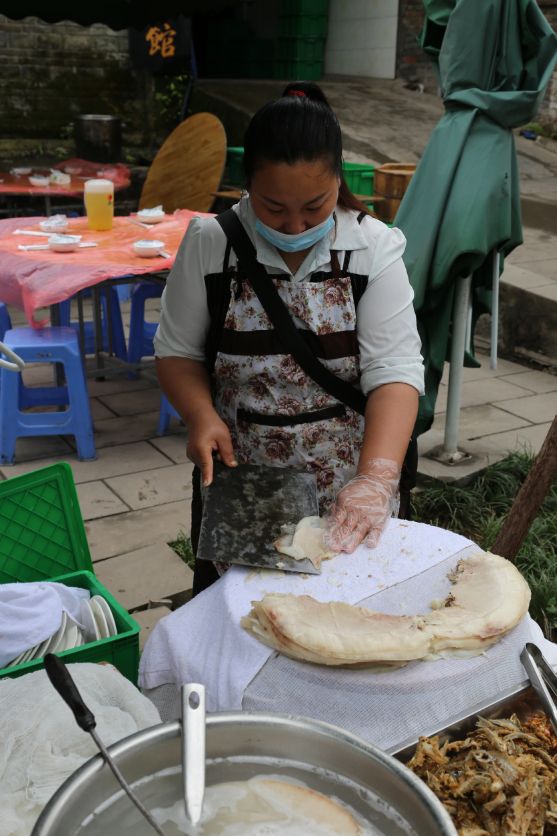 来到李庄古镇尝尝李庄白肉,李庄古镇白肉哪家正宗