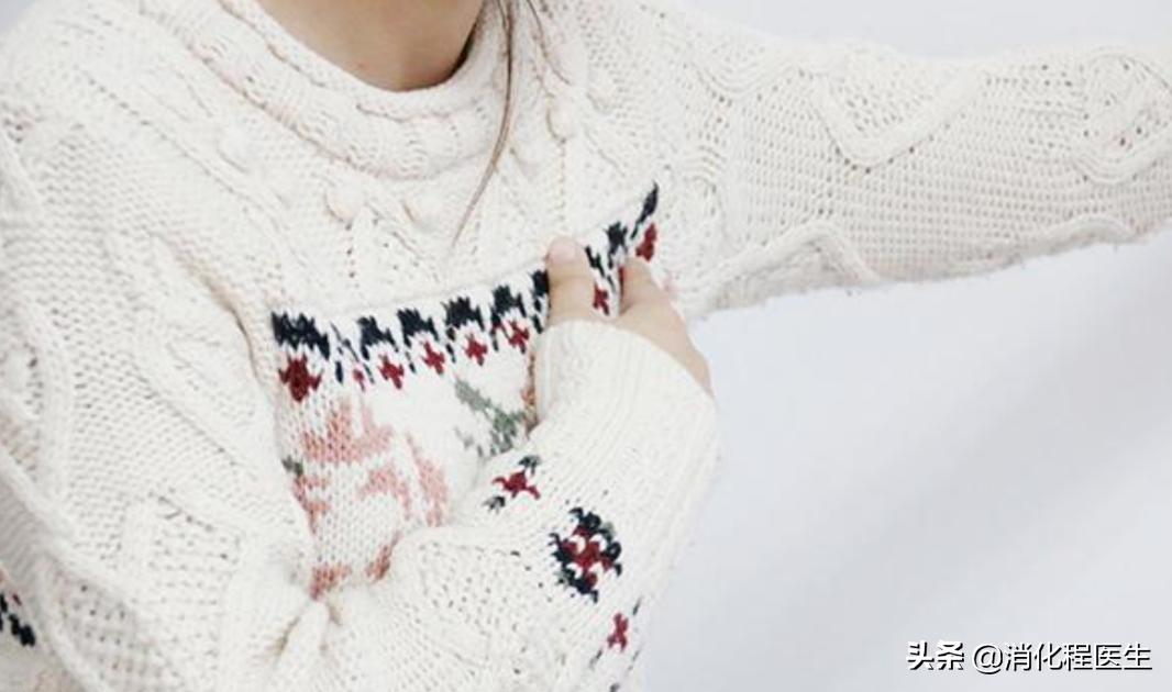 经期胸部胀痛原因,一到月经胸部就有硬块一摸就痛