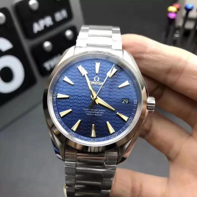 中国崛起!广州卡地亚价不到2000,贪婪的瑞士给美国老上了资深一课