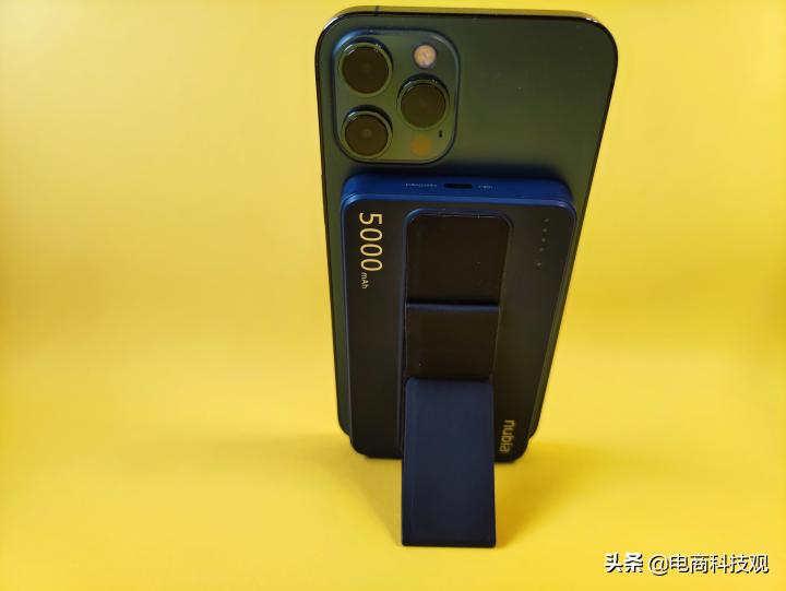 努比亚无线磁吸充电宝,努比亚磁吸无线充电宝