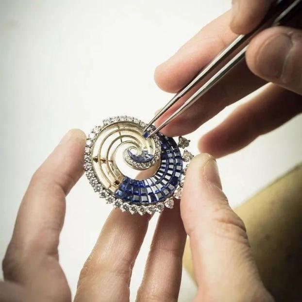 当百宝匣遇上翡翠，惊艳了过去的旧时光