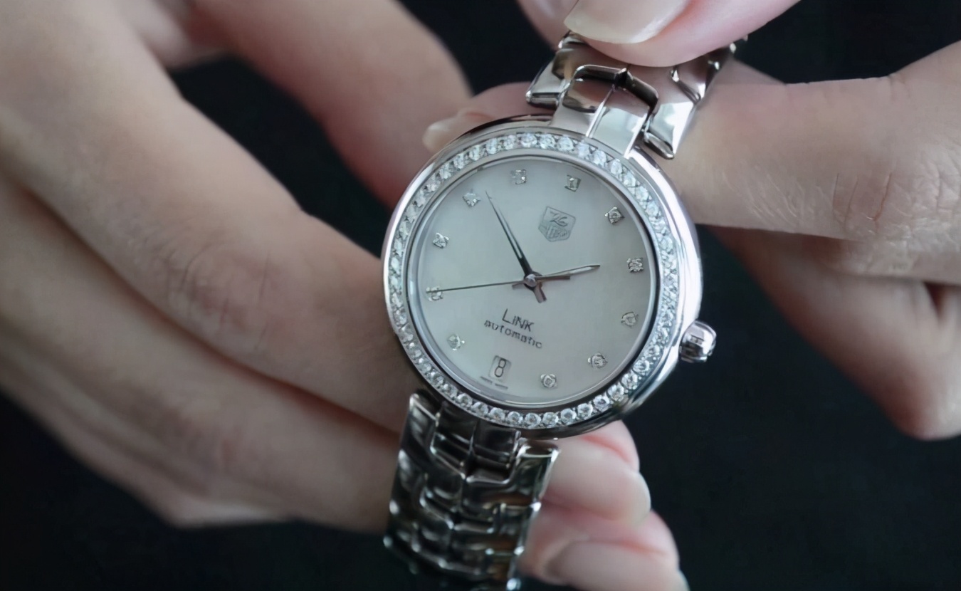 女士奢华手表排行榜10强,女性手表品牌排行榜