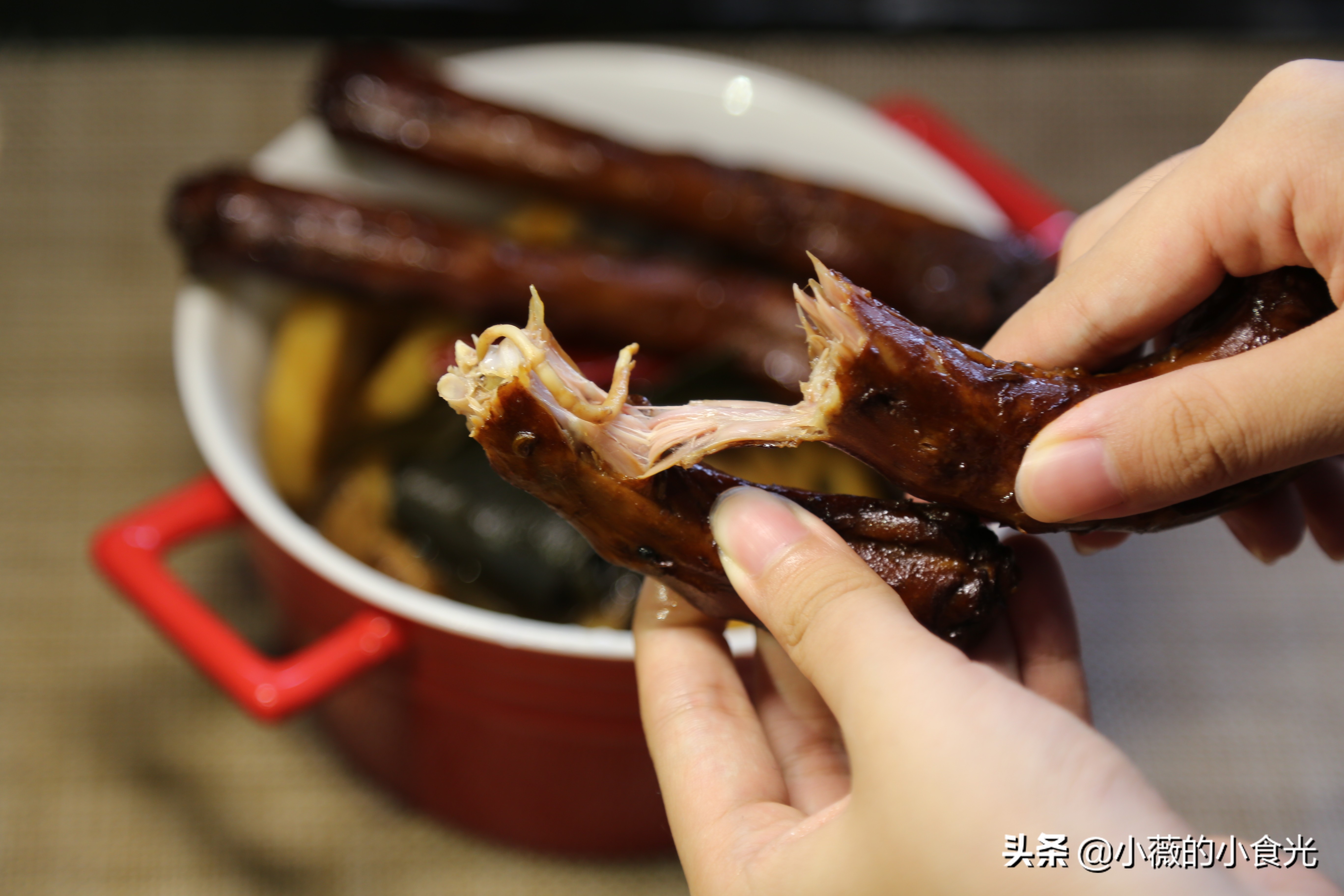 卤鸭脖要怎么做才好吃又简单窍门,卤鸭脖如何入味好吃又简单
