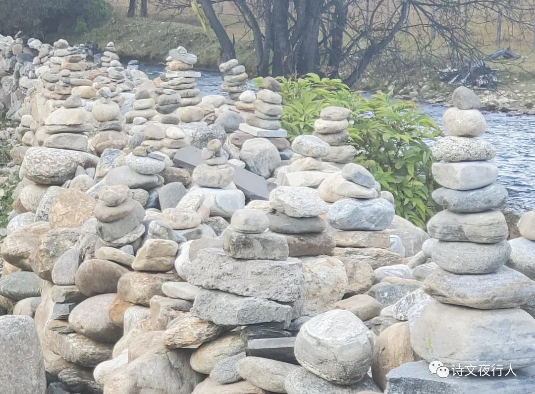 西藏眼睛的天堂心灵的圣地,眼睛的天堂稻城亚丁