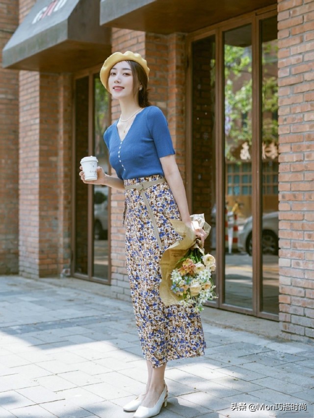 微胖女孩该穿什么样的衣服才好看,微胖女生穿什么风格的衣服最好看