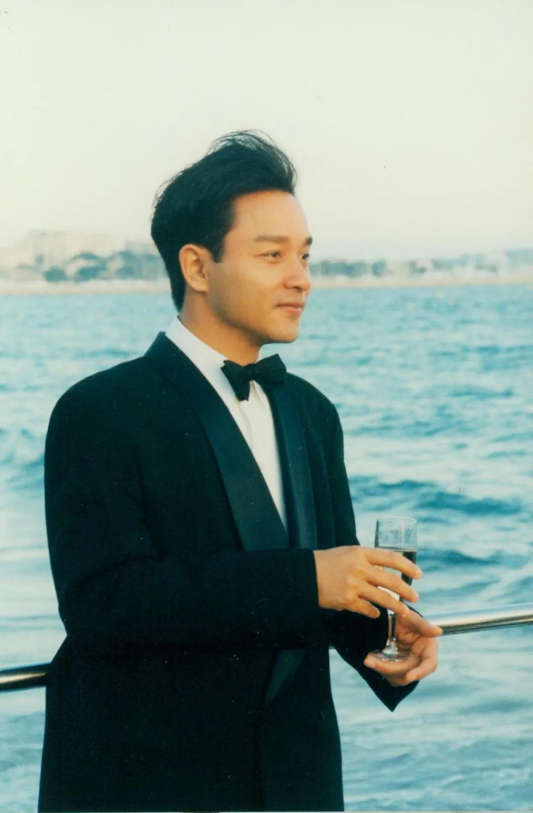 寮犲浗鑽onica绱壊瑗胯,寮犲浗鑽ｇ旱妯洓娴疯タ瑁呯収