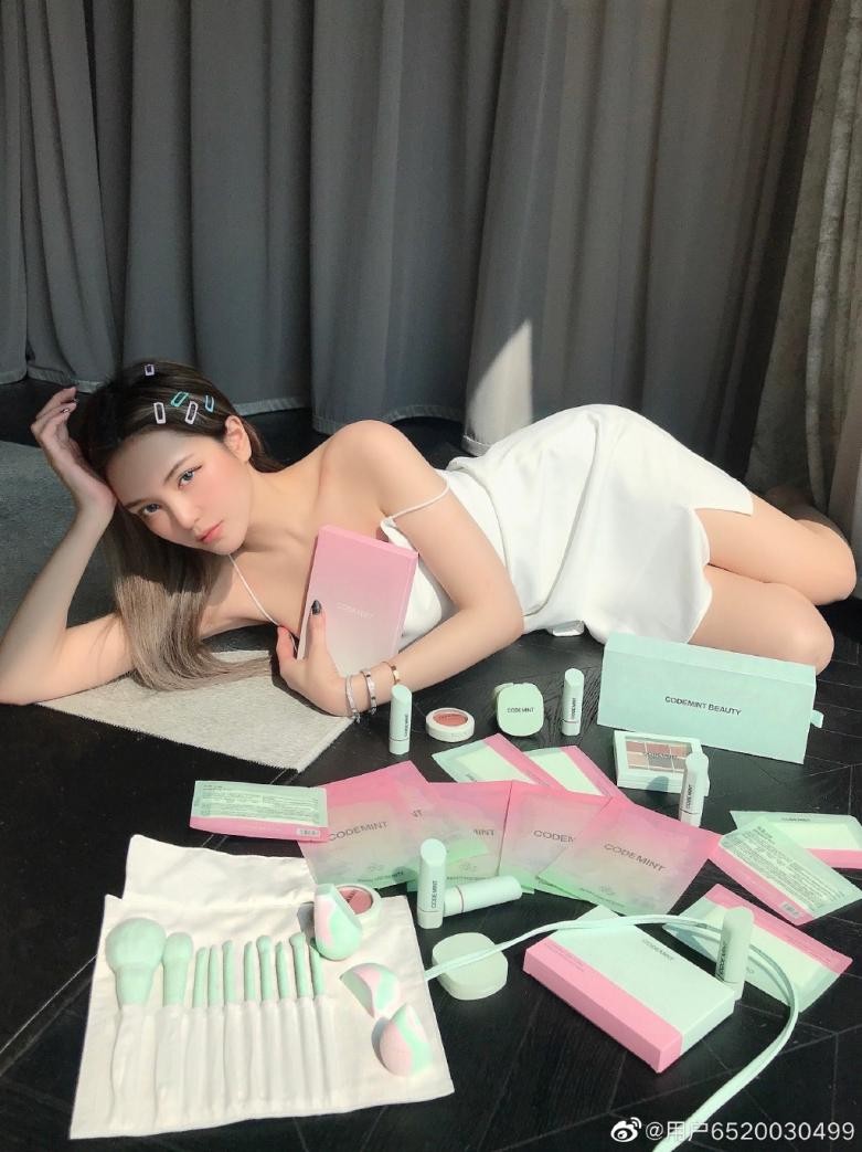 周扬青也要当带货主播了!又一“人间种草机”诞生?