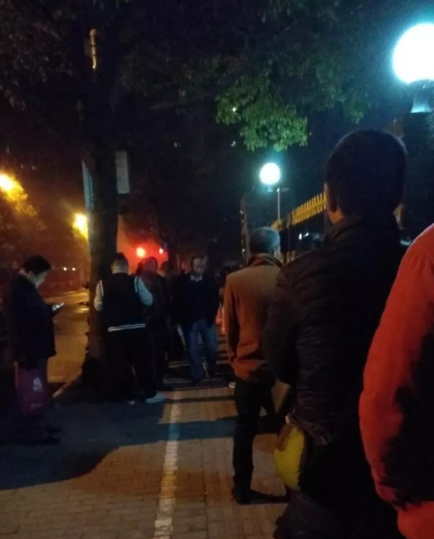 为了生下1个孩子，她在异地他乡被送进了急诊室