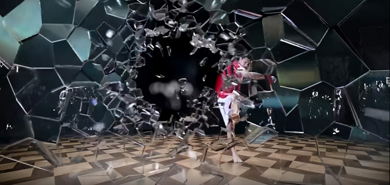 国脚艾克森,国足前锋艾克森照片