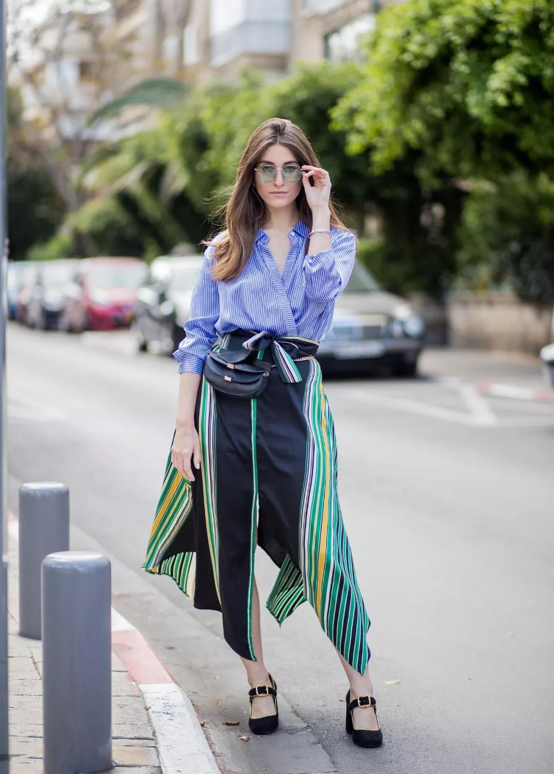 又一件“土味”单品回潮了,腰包竟成了时尚圈的新宠儿