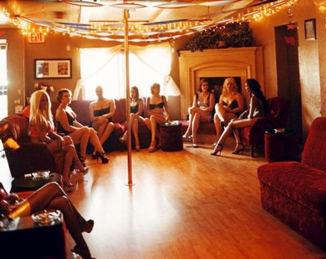 一个国家的悲剧：美国如何成为全球“*交性**易”第一目标国