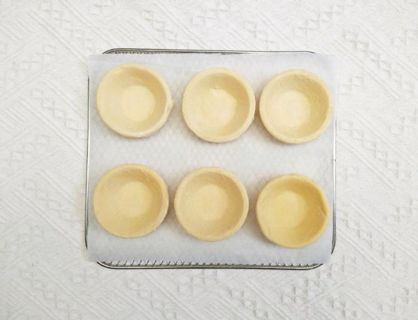 蛋挞皮不用烤可以做哪些点心,怎么用蛋挞皮做香酥火腿卷