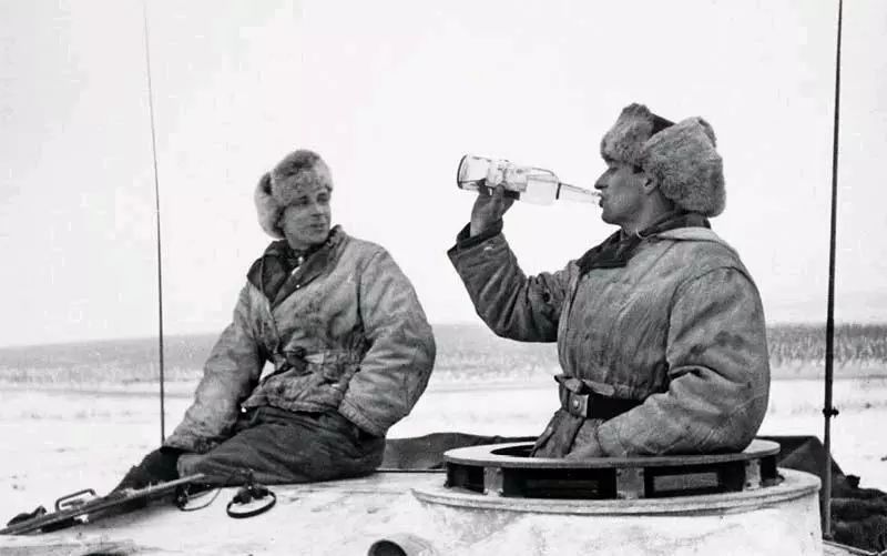 基因是人类的“酒司令”