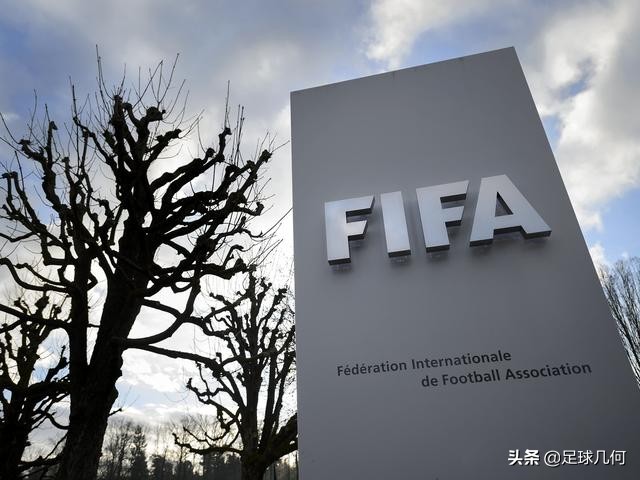 瑞士人的脑袋，牛的膀胱，这些都是现代足球曾经的模样