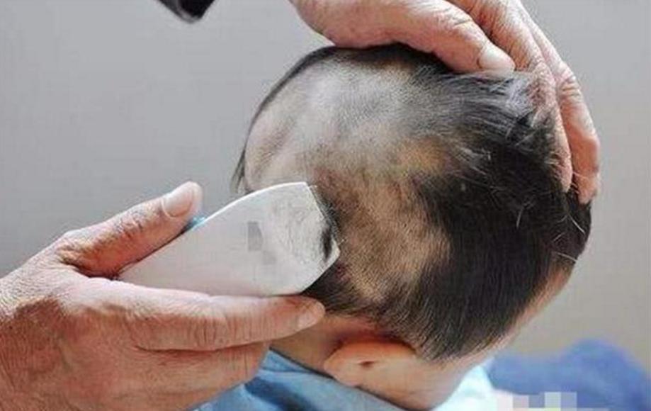 为什么有剃满月头的说法,剃满月头是怎么回事