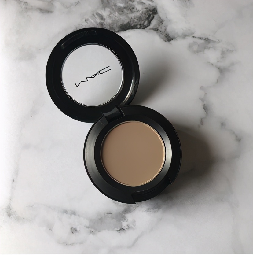 哪些女明星有高鼻梁,明星们变高鼻梁的秘诀