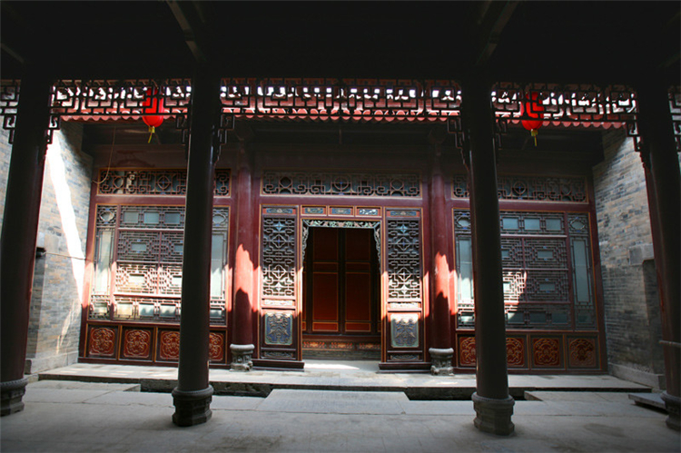 耗时10年建成，“养活”一个村！西安周边这座古宅大院，太奢华了