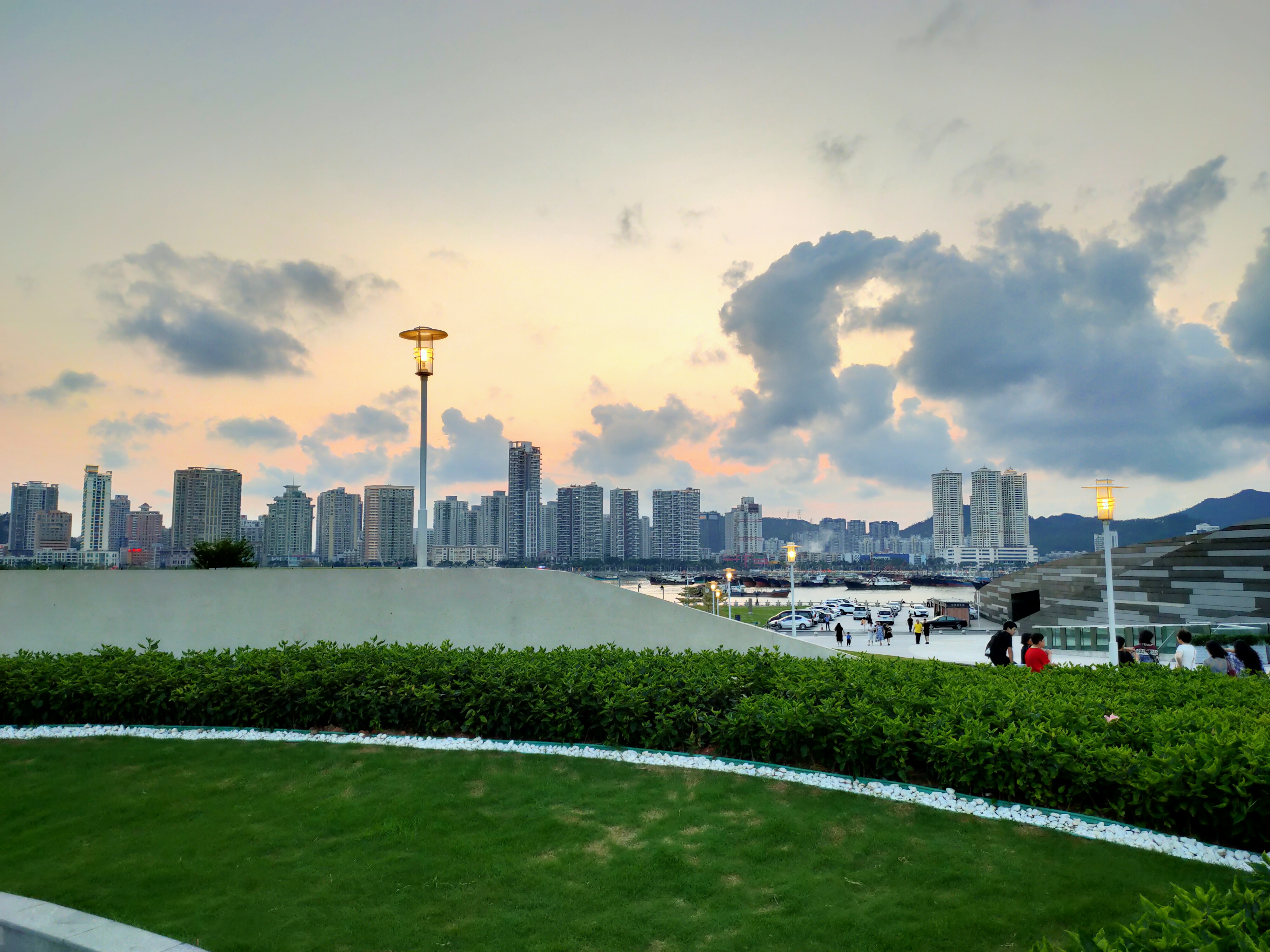 opporeno颜值排行,opporeno7和reno7pro