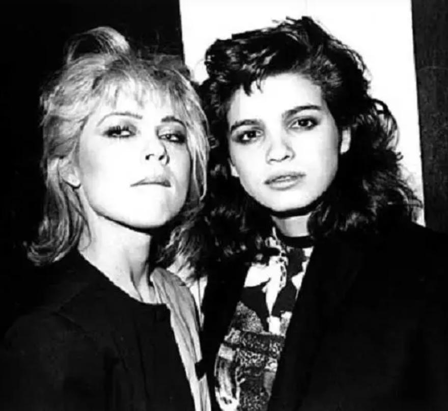 世界第一女超模吸毒 (世界第一超模吸毒)